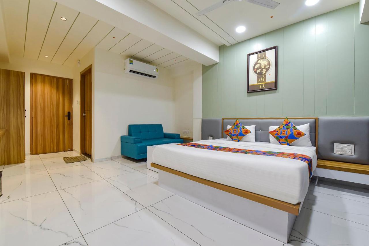 אחמדאבאד Fabhotel Bliss מראה חיצוני תמונה