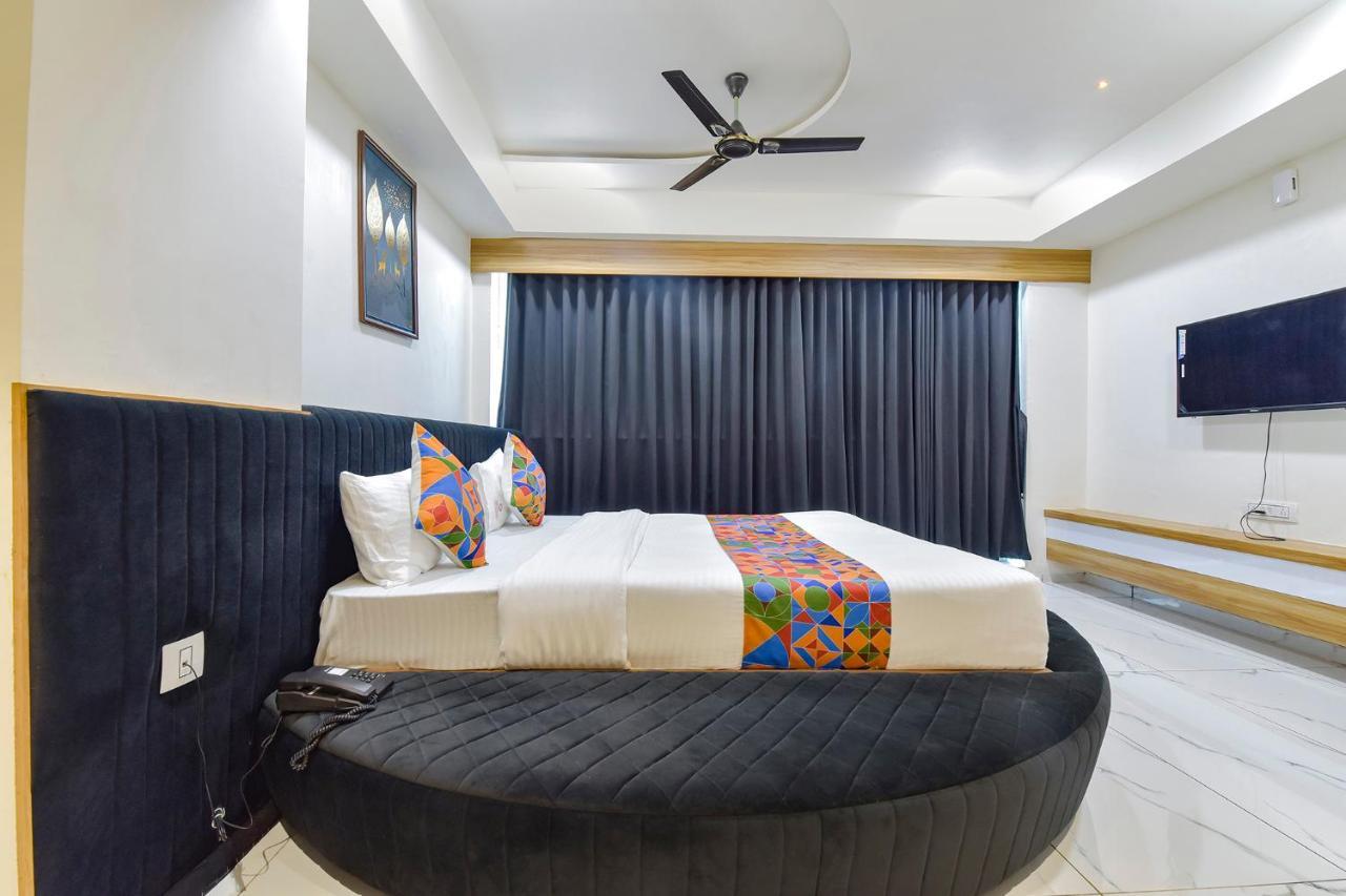 אחמדאבאד Fabhotel Bliss מראה חיצוני תמונה