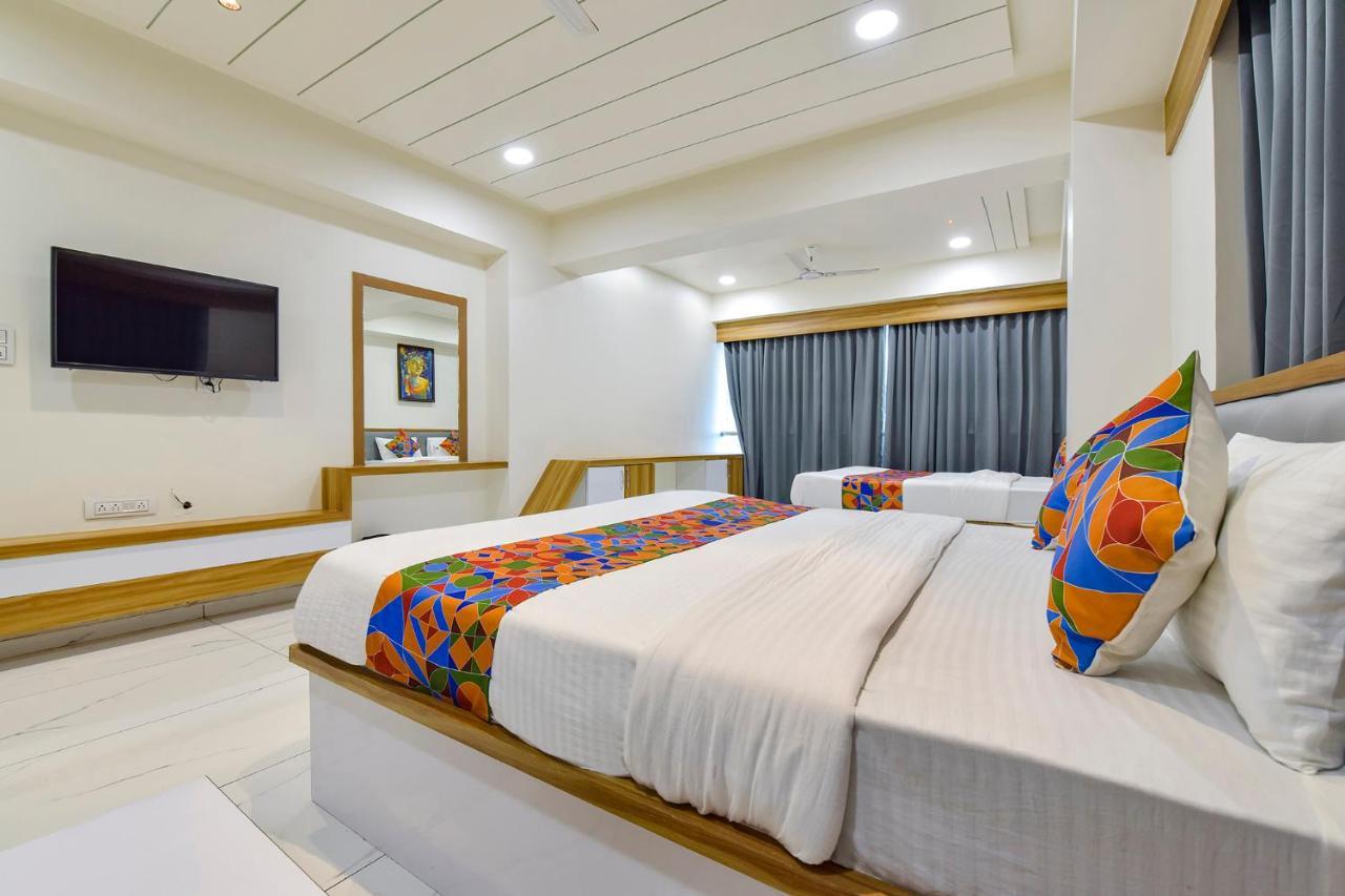 אחמדאבאד Fabhotel Bliss מראה חיצוני תמונה