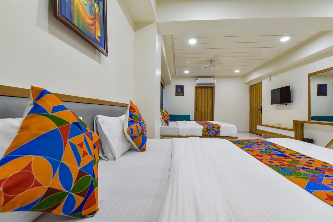 אחמדאבאד Fabhotel Bliss מראה חיצוני תמונה
